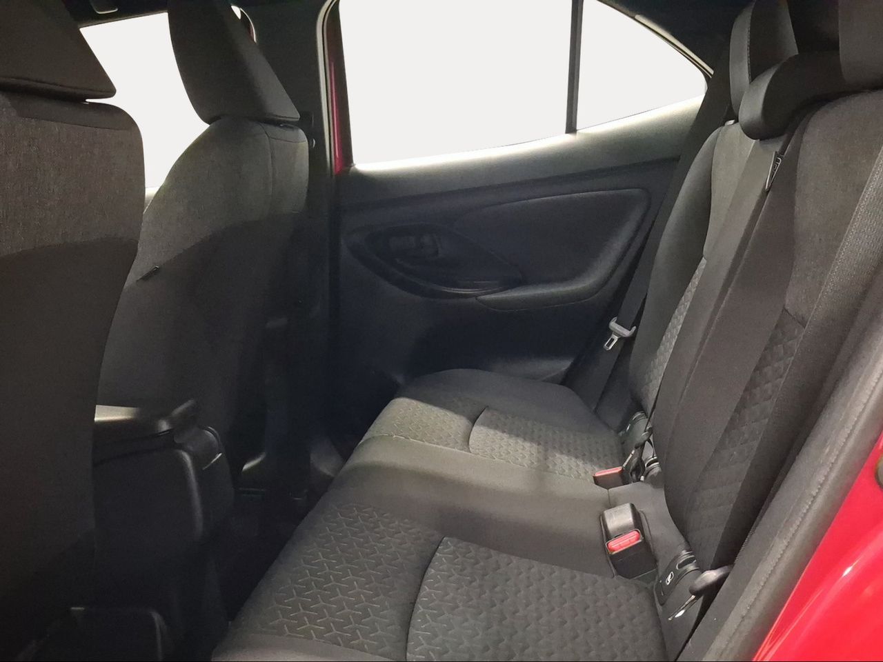 Toyota Yaris Cross 1.5 120H Active Tech Pack Confort  - Foto 12