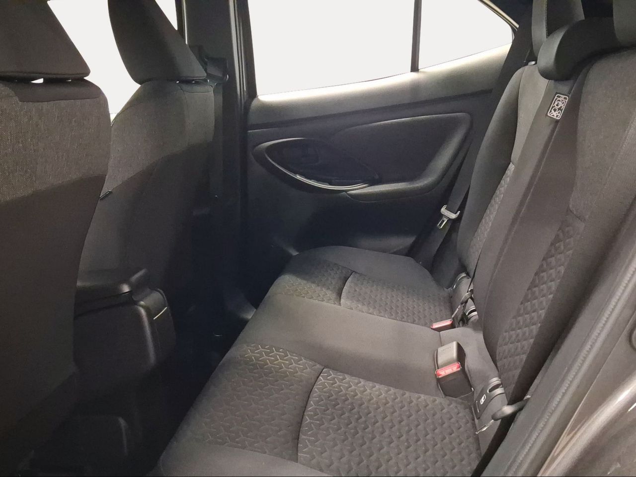 Toyota Yaris Cross 1.5 120H Active Tech  - Foto 12