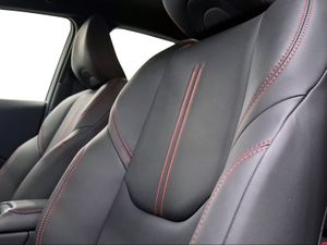 Lexus LBX 1.5 136cv HEV Elegant+  - Foto 17