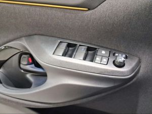 Toyota Yaris Cross 1.5 120H Adventure Plus  - Foto 26