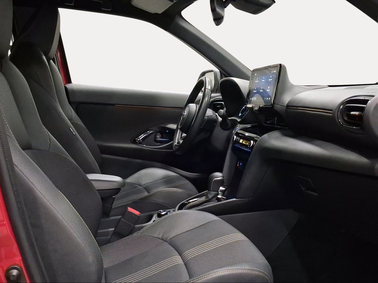 Toyota Yaris Cross 1.5 120H Adventure Plus  - Foto 7