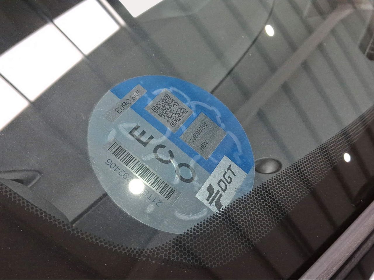 Toyota Yaris Cross 1.5 120H Adventure Plus  - Foto 28