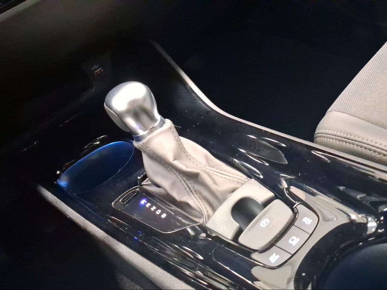 Toyota C-HR 1.8 125H Advance  - Foto 21