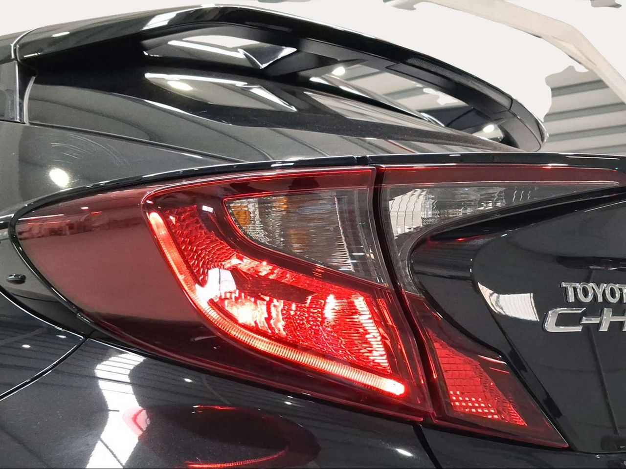 Toyota C-HR 1.8 125H Advance  - Foto 25