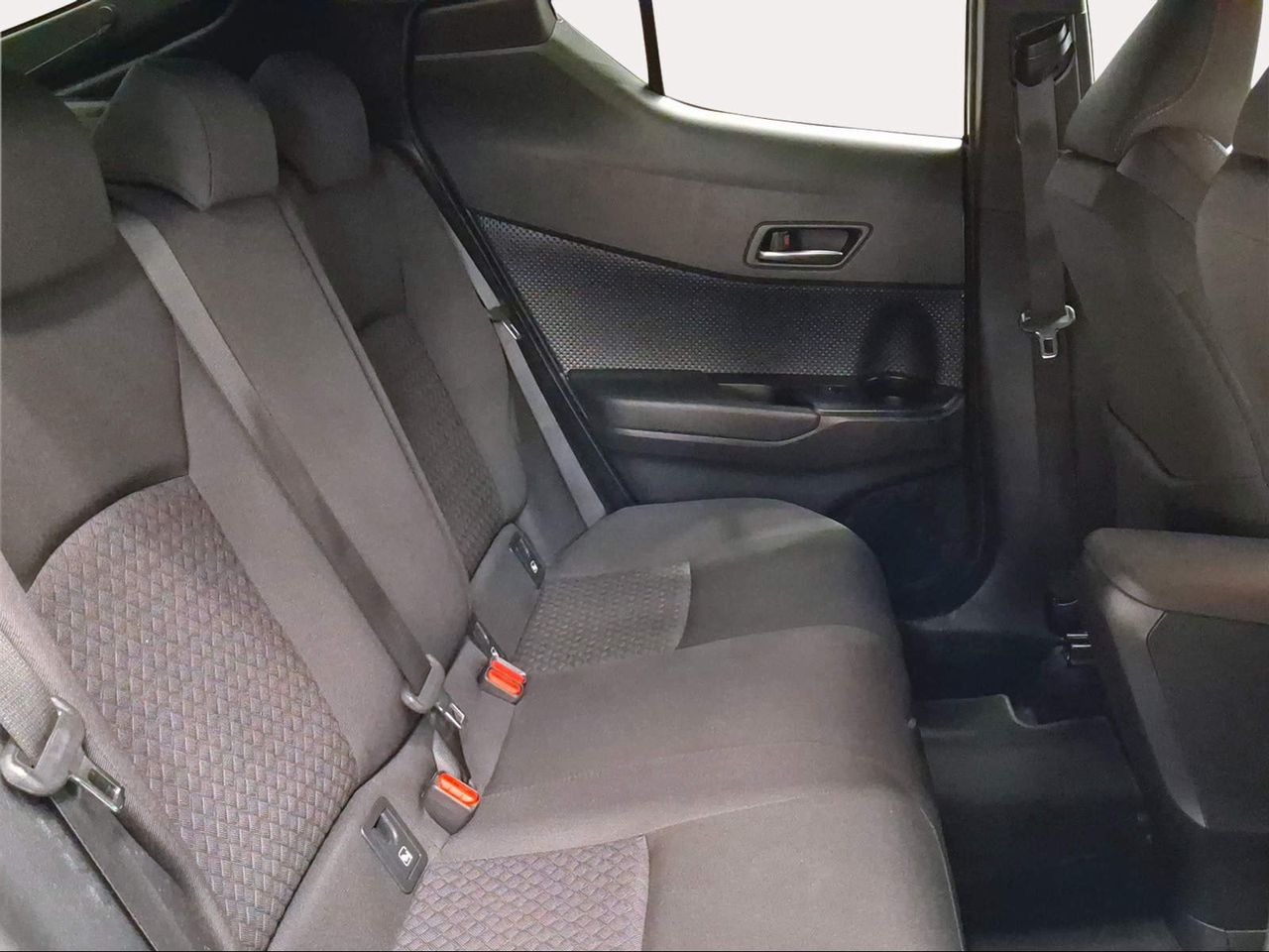 Toyota C-HR 1.8 125H Advance  - Foto 8