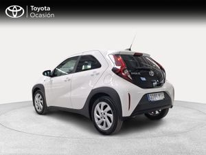 Toyota Aygo X Cross 1.0 VVT-I 72CV Play  - Foto 3