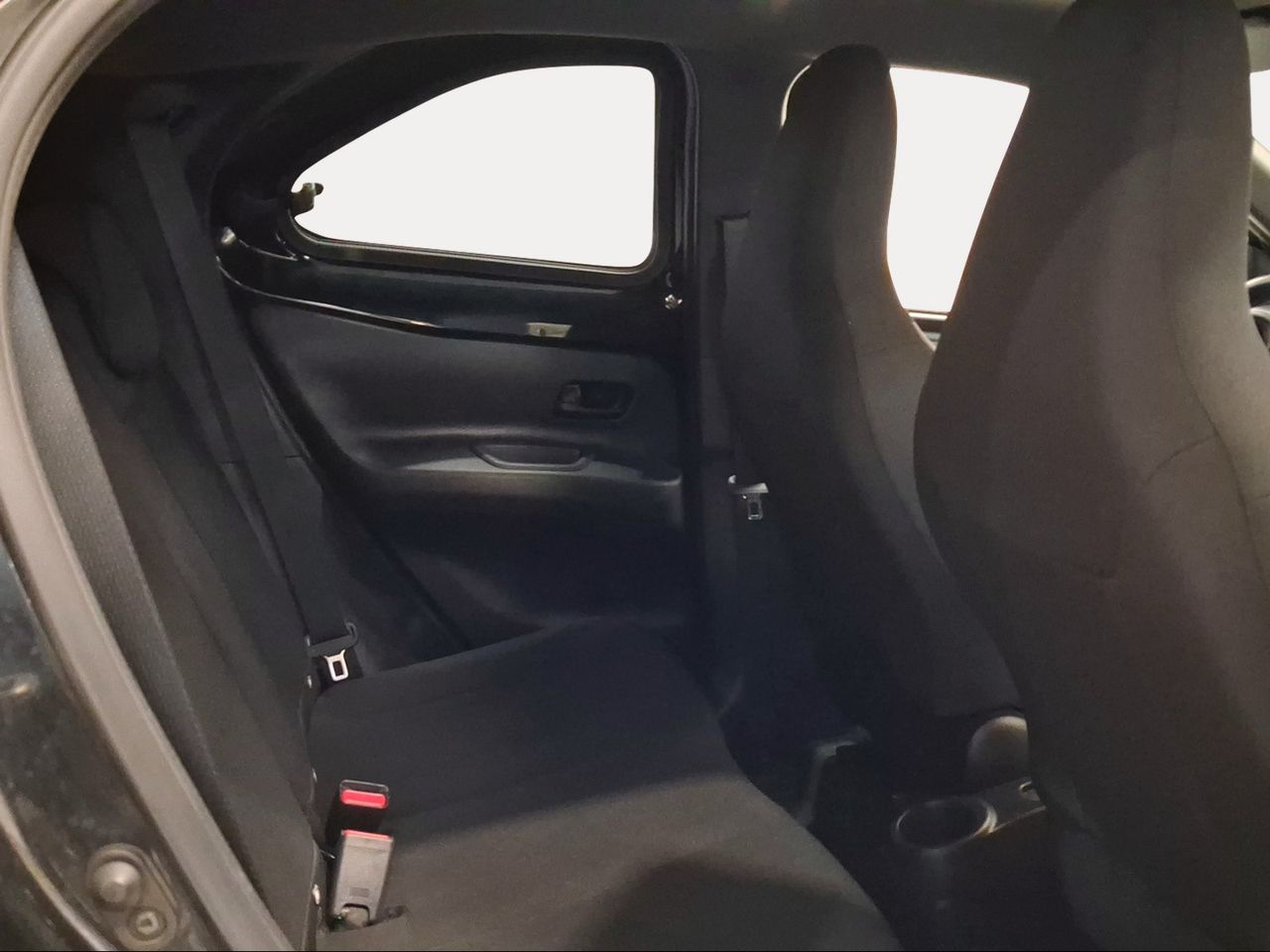 Toyota Aygo X Cross 1.0 VVT-I 72CV Play  - Foto 8