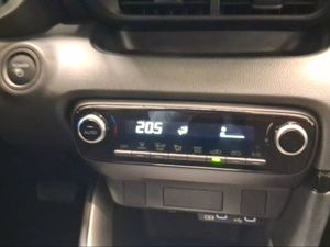 Toyota Yaris 1.5 120H Active Plus  - Foto 21