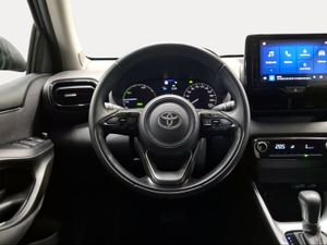 Toyota Yaris 1.5 120H Active Plus  - Foto 10