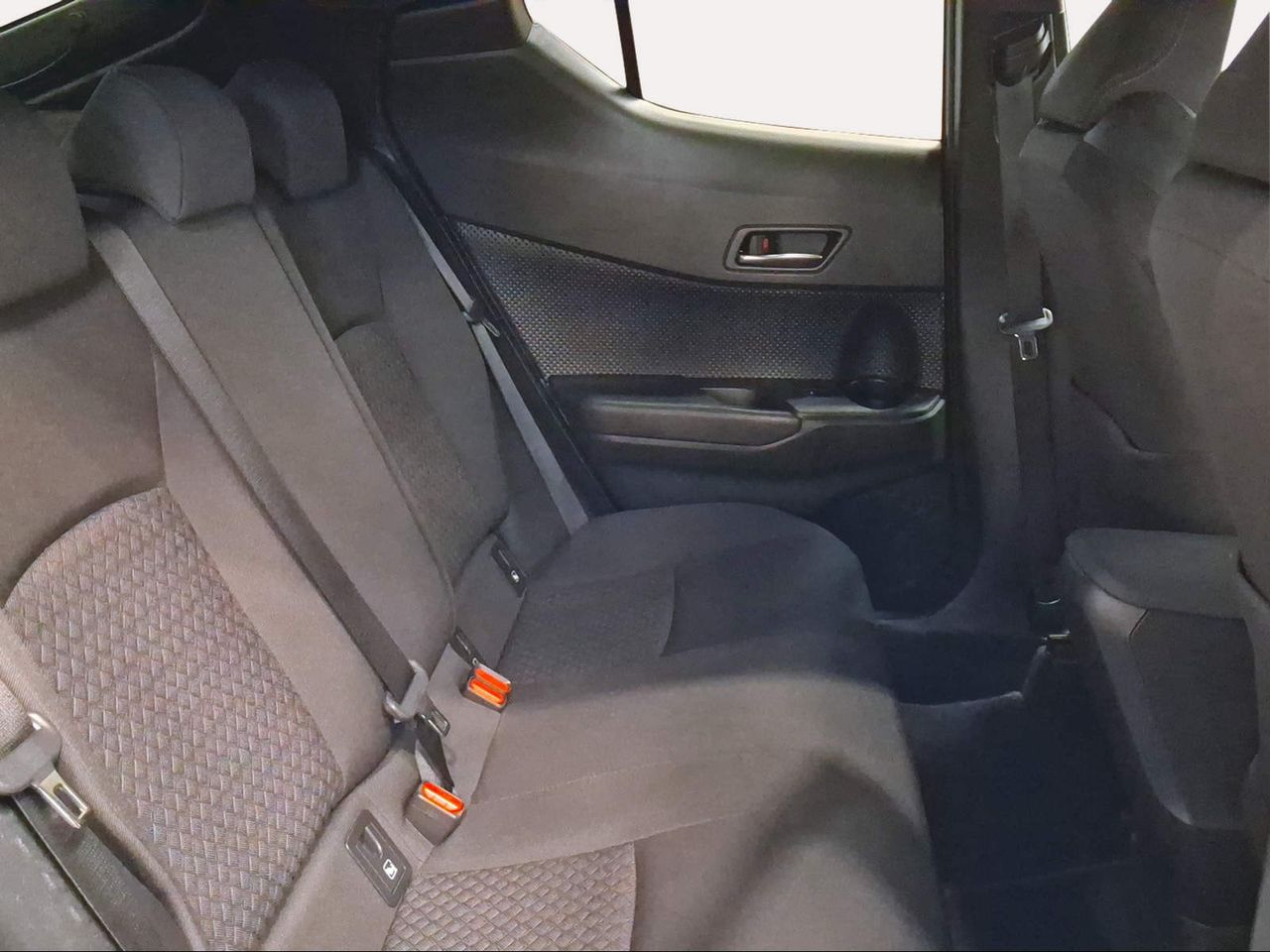 Toyota C-HR 1.8 125H Advance  - Foto 8