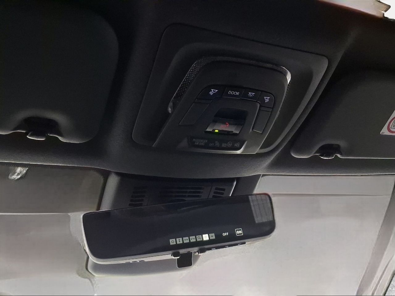 Toyota C-HR 2.0 220PH Premiere Edition  - Foto 35