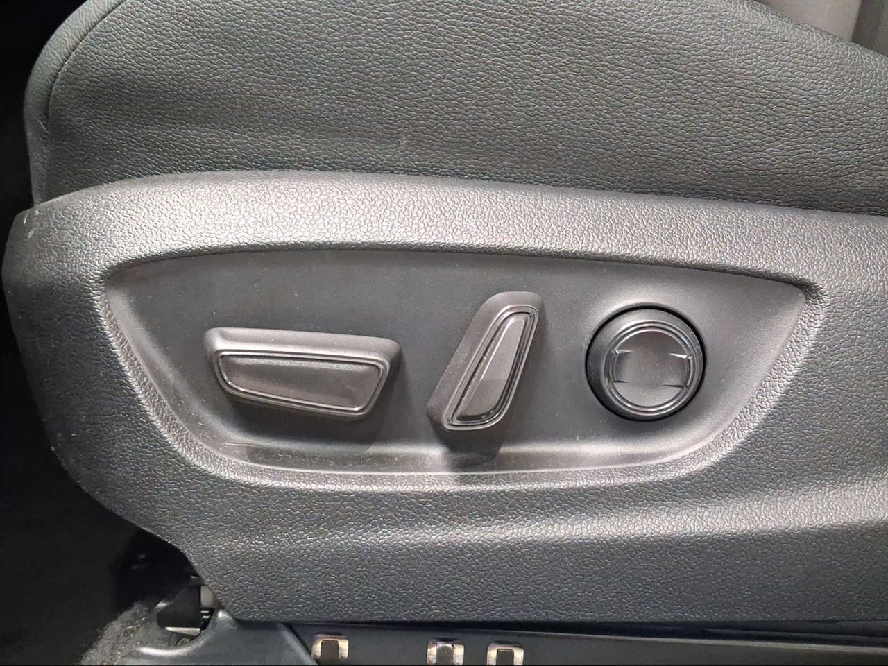 Toyota C-HR 2.0 220PH Premiere Edition  - Foto 30