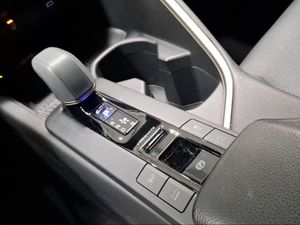 Toyota C-HR 2.0 220PH Premiere Edition  - Foto 33