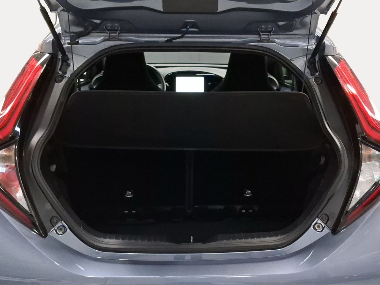 Toyota Aygo X Cross 1.0 VVT-I 72CV Play  - Foto 11