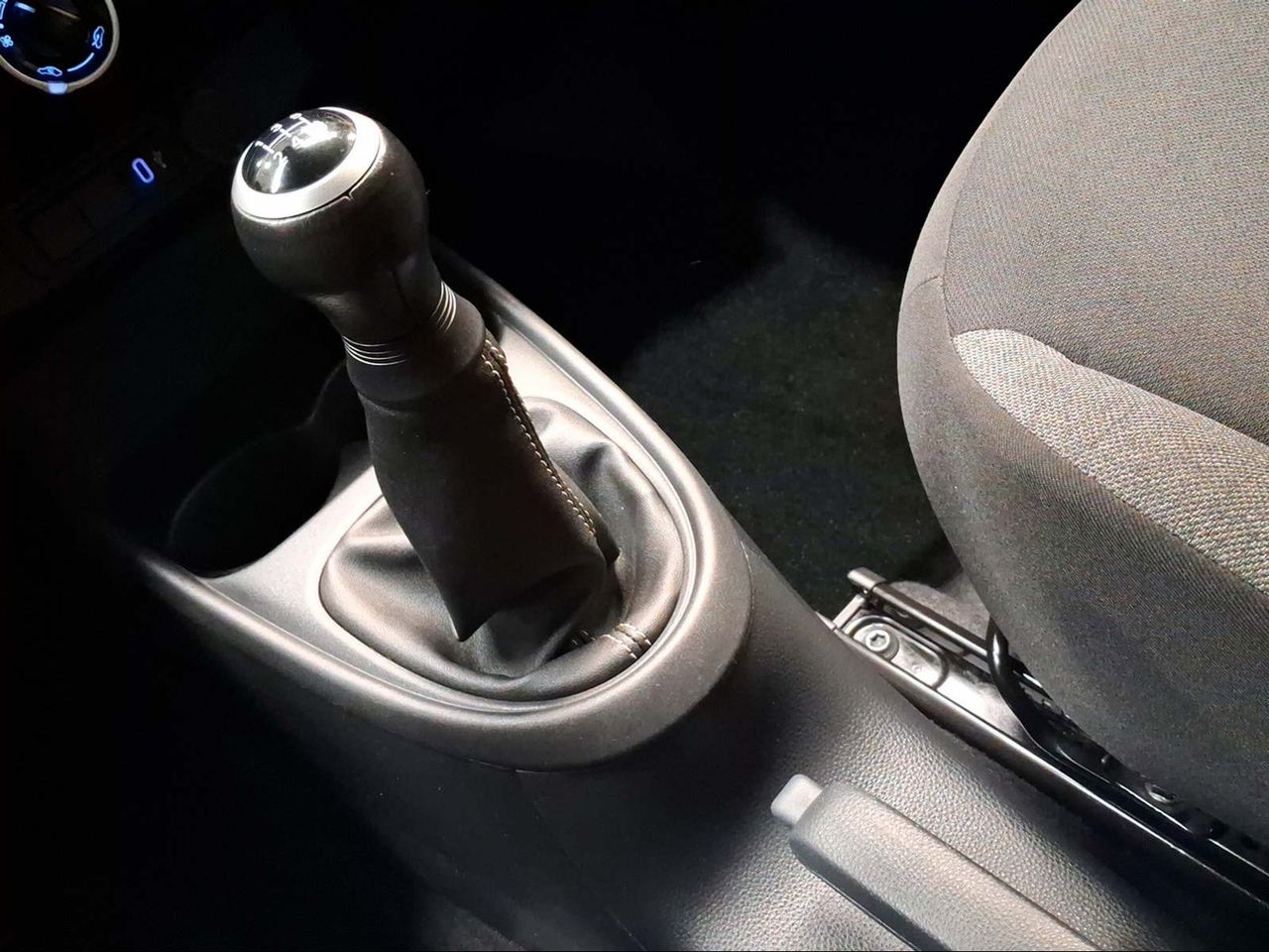 Toyota Aygo X Cross 1.0 VVT-I 72CV Play  - Foto 23