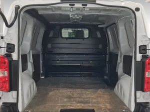 Toyota Proace L1 1PL VAN VX 1.5D 120CV M/T 6V  - Foto 11