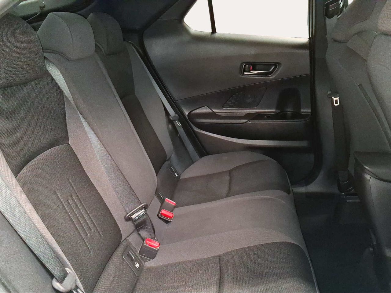 Toyota C-HR 1.8 140H Advance  - Foto 8