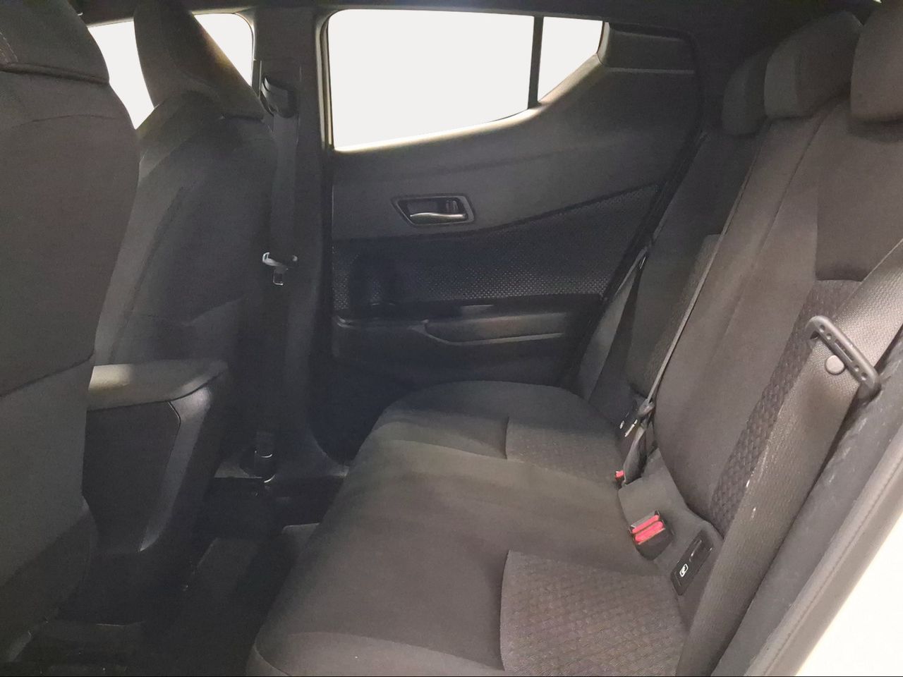 Toyota C-HR 1.8 125H Advance  - Foto 12