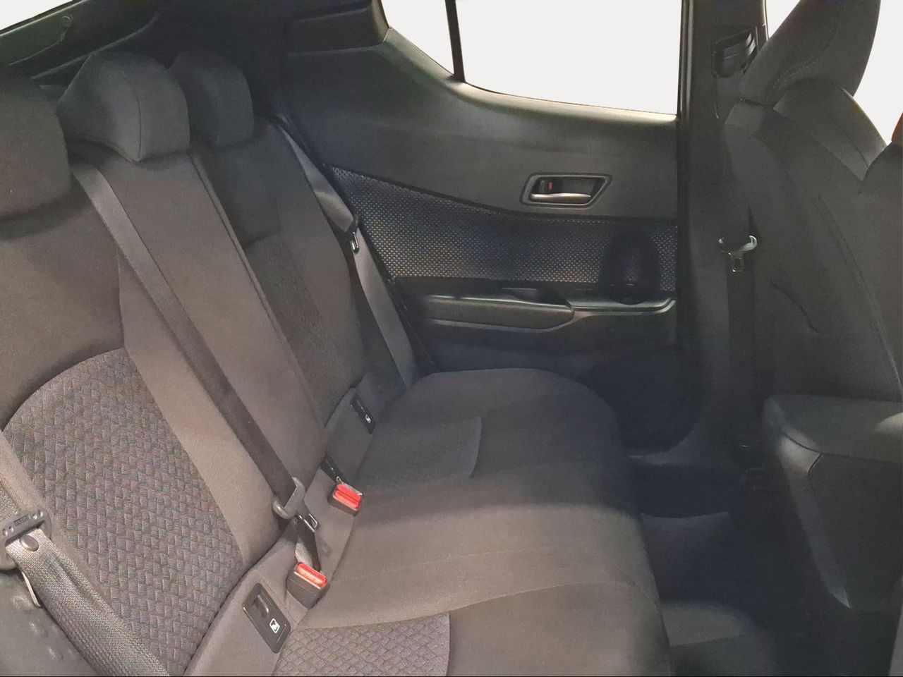 Toyota C-HR 1.8 125H Advance  - Foto 8