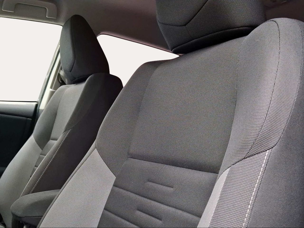 Toyota Auris 1.8 140H Hybrid Active + Pack Senso + TSS  - Foto 24