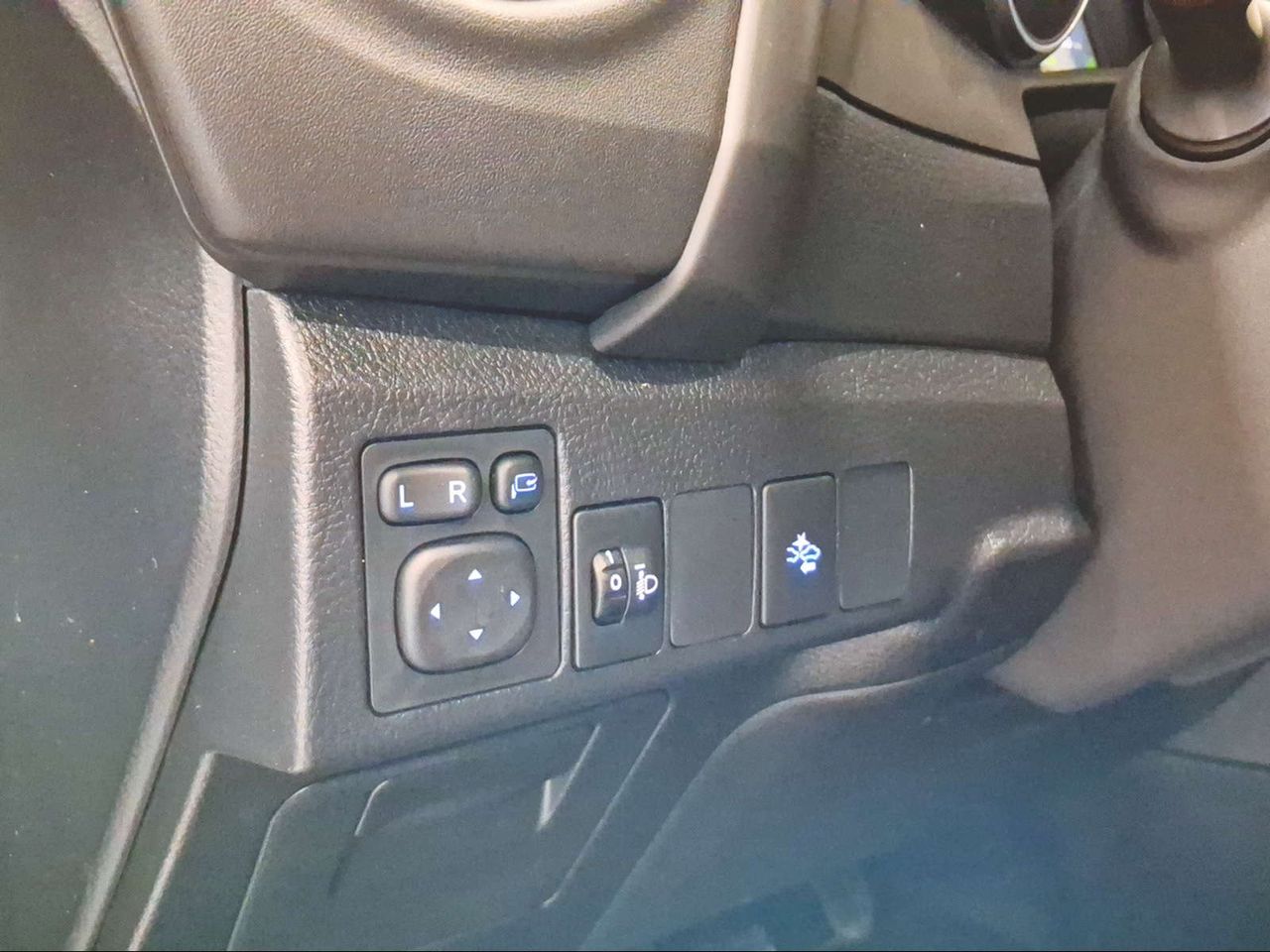 Toyota Auris 1.8 140H Hybrid Active + Pack Senso + TSS  - Foto 23