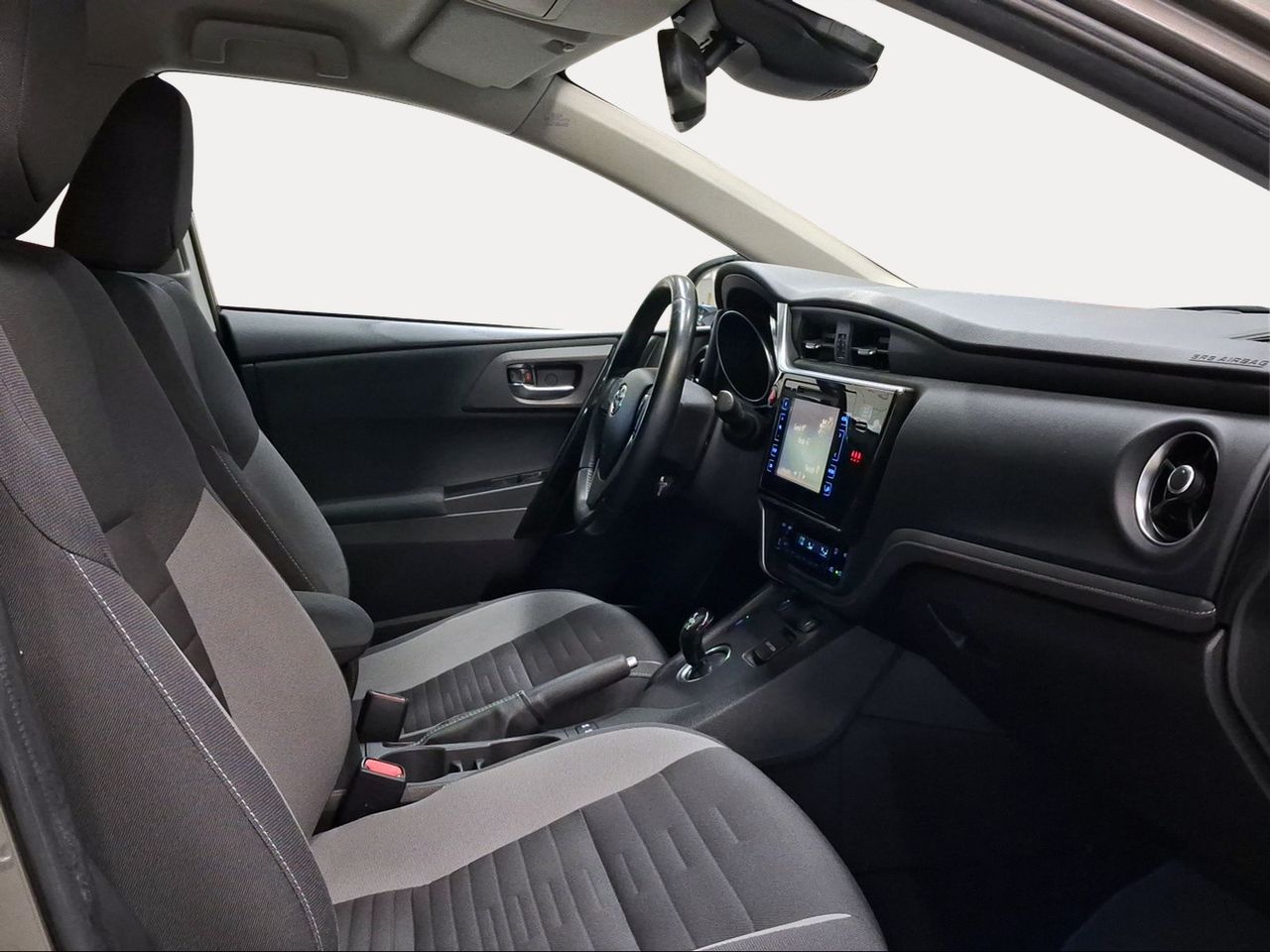 Toyota Auris 1.8 140H Hybrid Active + Pack Senso + TSS  - Foto 7