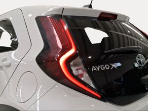 Toyota Aygo X Cross 1.0 VVT-I 72CV Play  - Foto 24