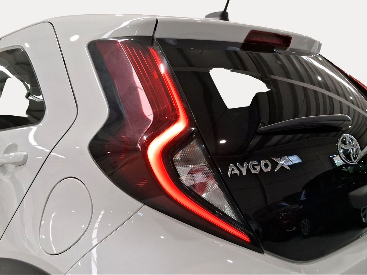 Toyota Aygo X Cross 1.0 VVT-I 72CV Play  - Foto 24