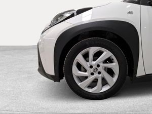 Toyota Aygo X Cross 1.0 VVT-I 72CV Play  - Foto 17
