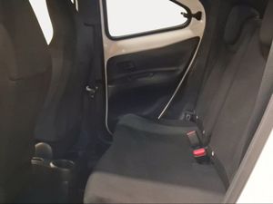 Toyota Aygo X Cross 1.0 VVT-I 72CV Play  - Foto 12