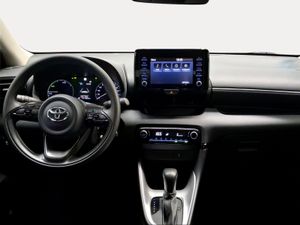 Toyota Yaris 1.5 120H Business Plus  - Foto 9