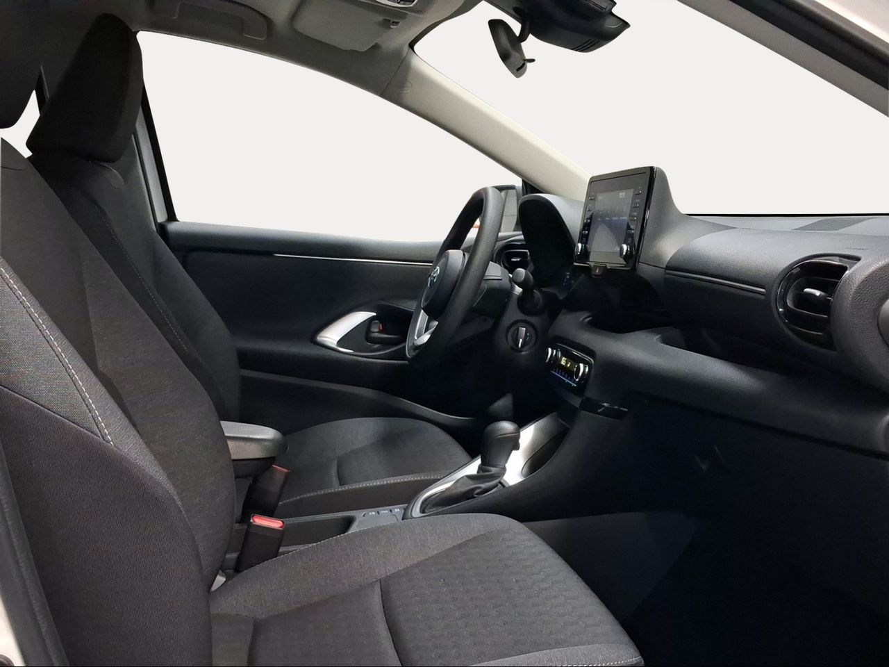 Toyota Yaris 1.5 120H Business Plus  - Foto 7