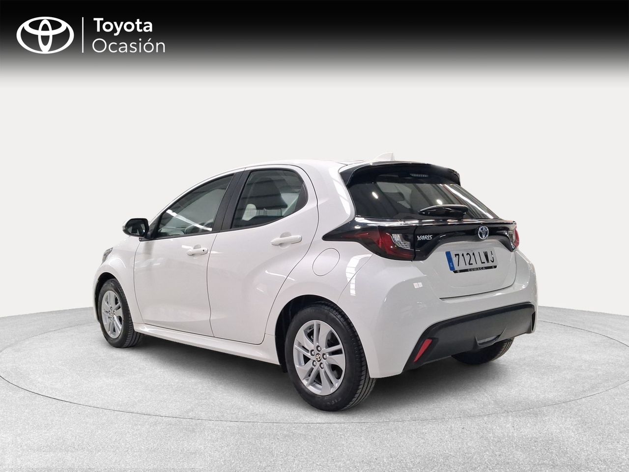 Toyota Yaris 1.5 120H Business Plus  - Foto 3