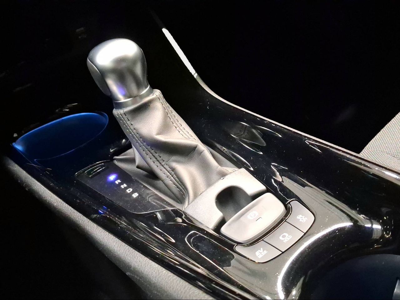 Toyota C-HR 1.8 125H Advance  - Foto 21