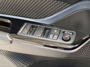 Toyota C-HR 1.8 125H Advance  - Foto 23