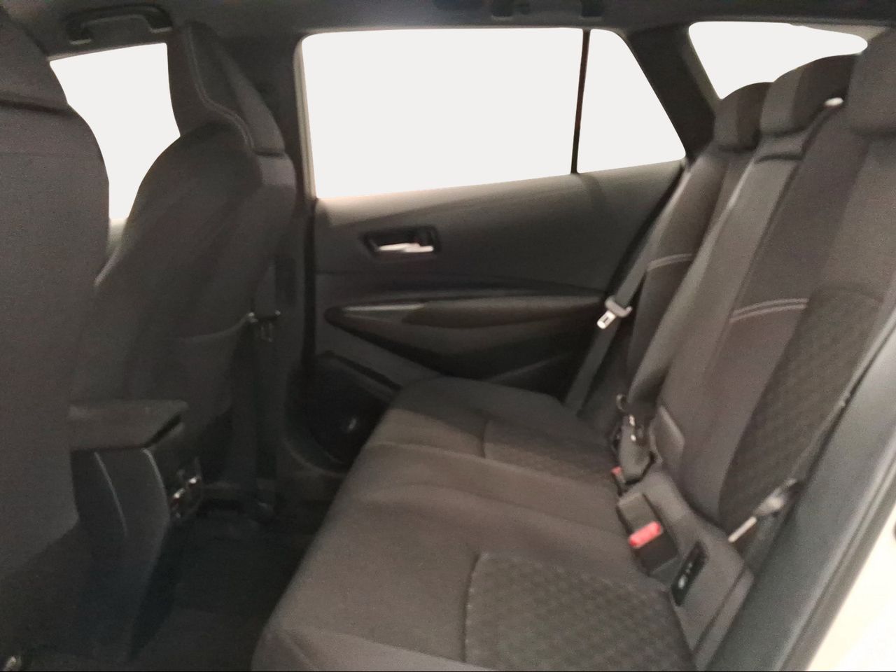 Toyota Corolla 140H Active Plus Touring Sport  - Foto 12