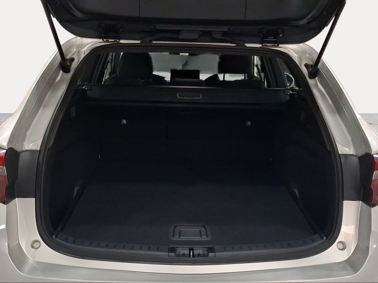 Toyota Corolla 140H Active Plus Touring Sport  - Foto 11