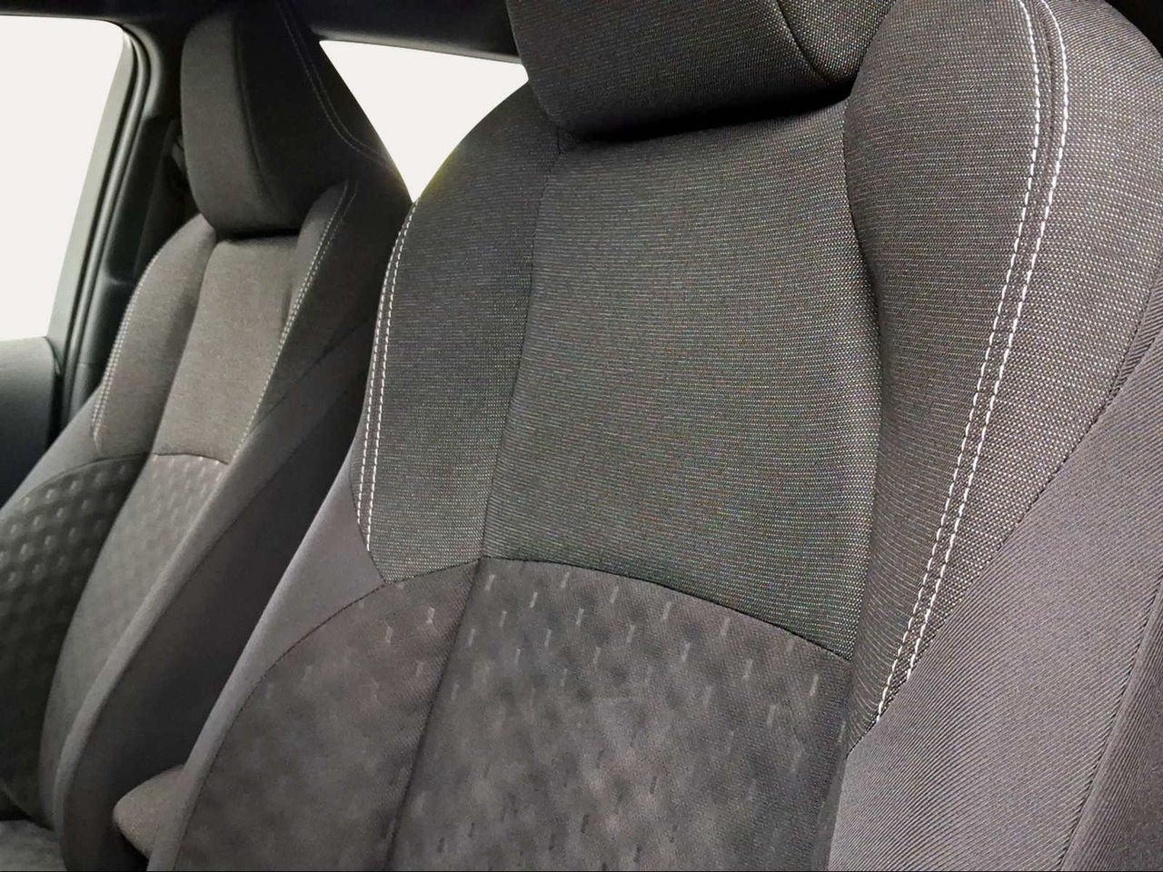 Toyota Corolla 140H Active Plus Touring Sport  - Foto 22