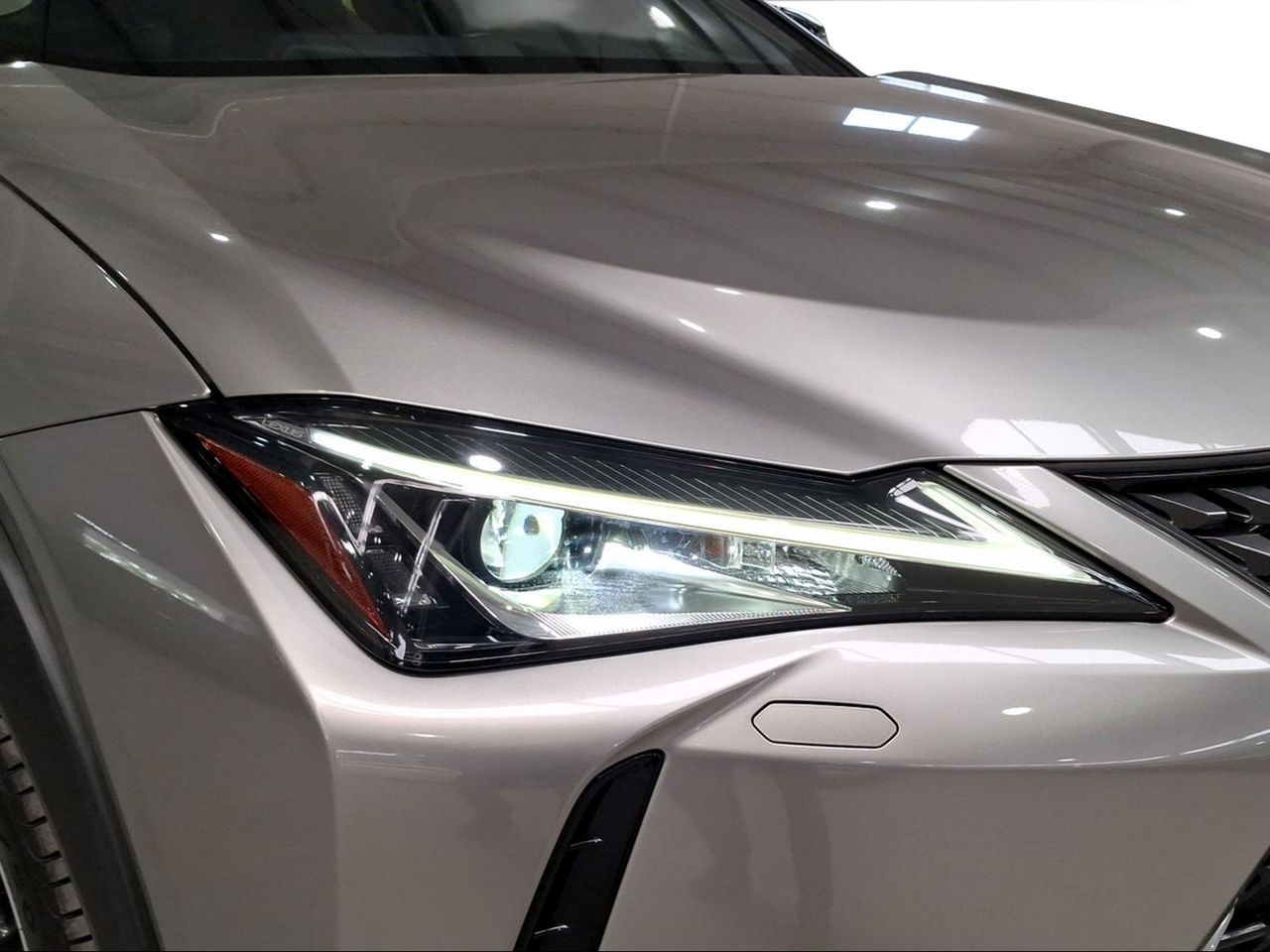 Lexus UX 2.0 250h Premium  - Foto 19