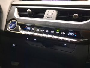 Lexus UX 2.0 250h Premium  - Foto 16