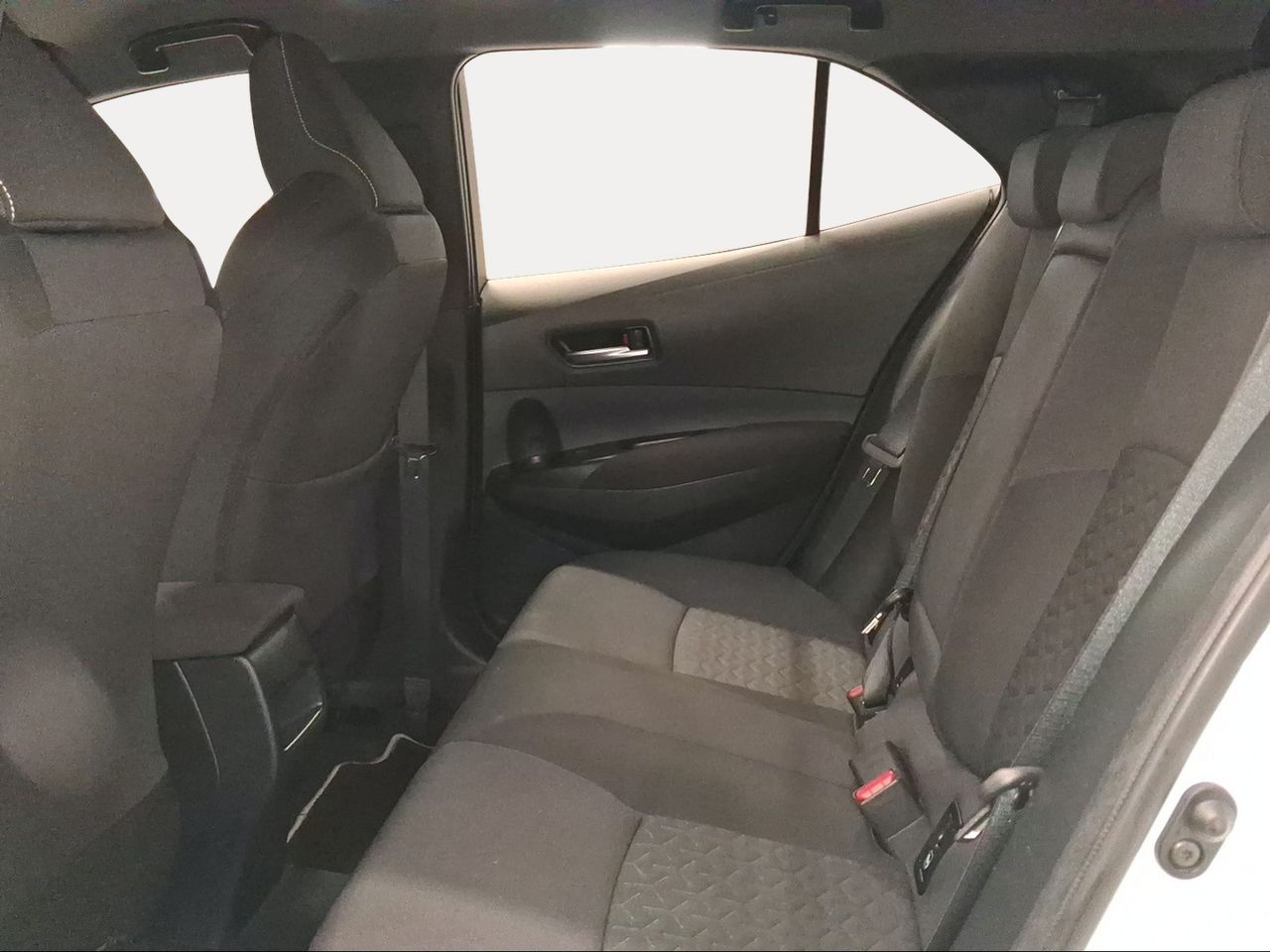 Toyota Corolla 1.8 125H ACTIVE TECH E-CVT  - Foto 12