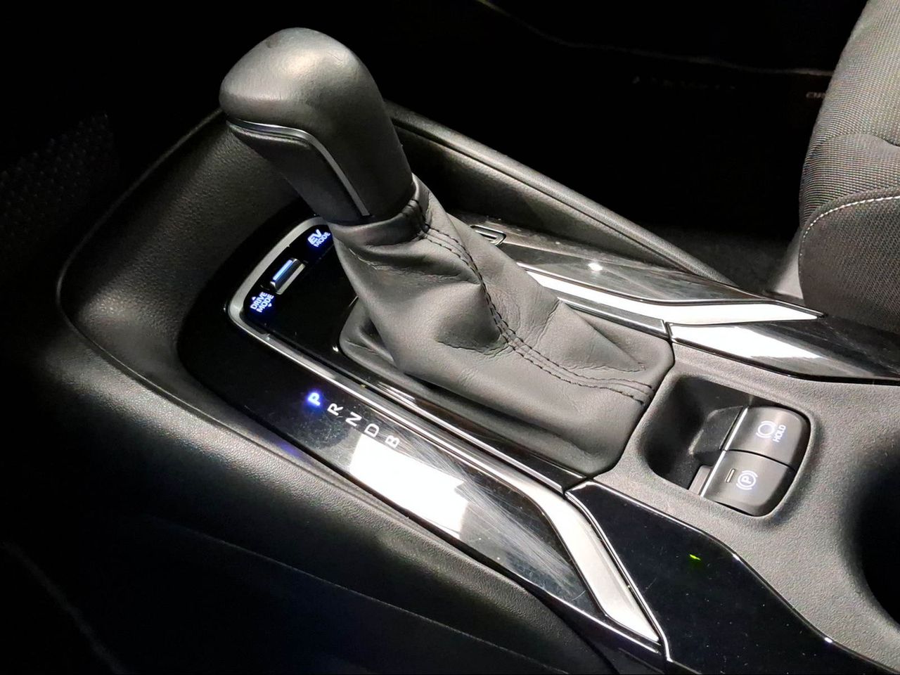 Toyota Corolla 1.8 125H ACTIVE TECH E-CVT  - Foto 21