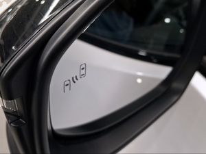 Toyota C-HR 1.8 140H Advance  - Foto 25