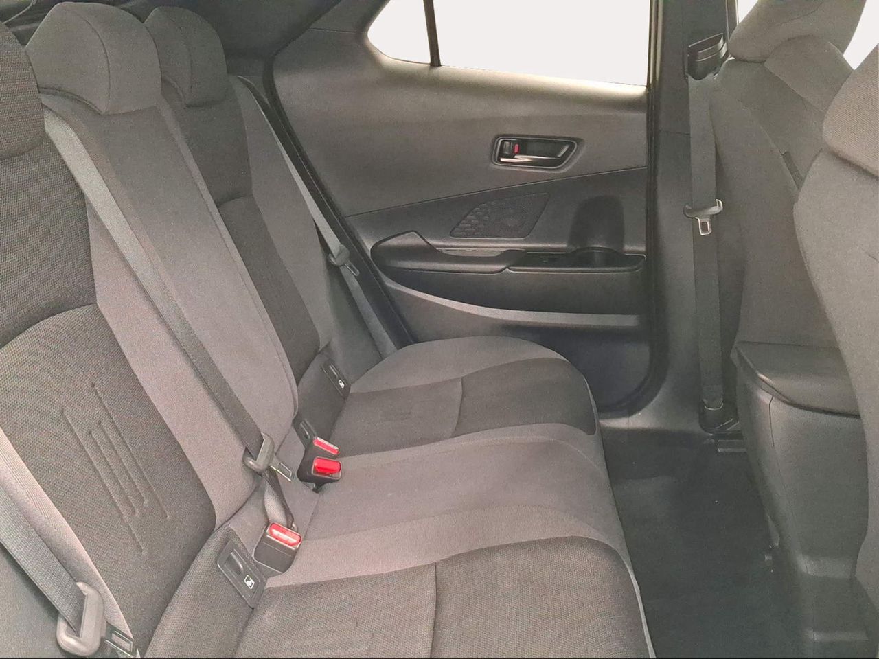 Toyota C-HR 1.8 140H Advance  - Foto 8