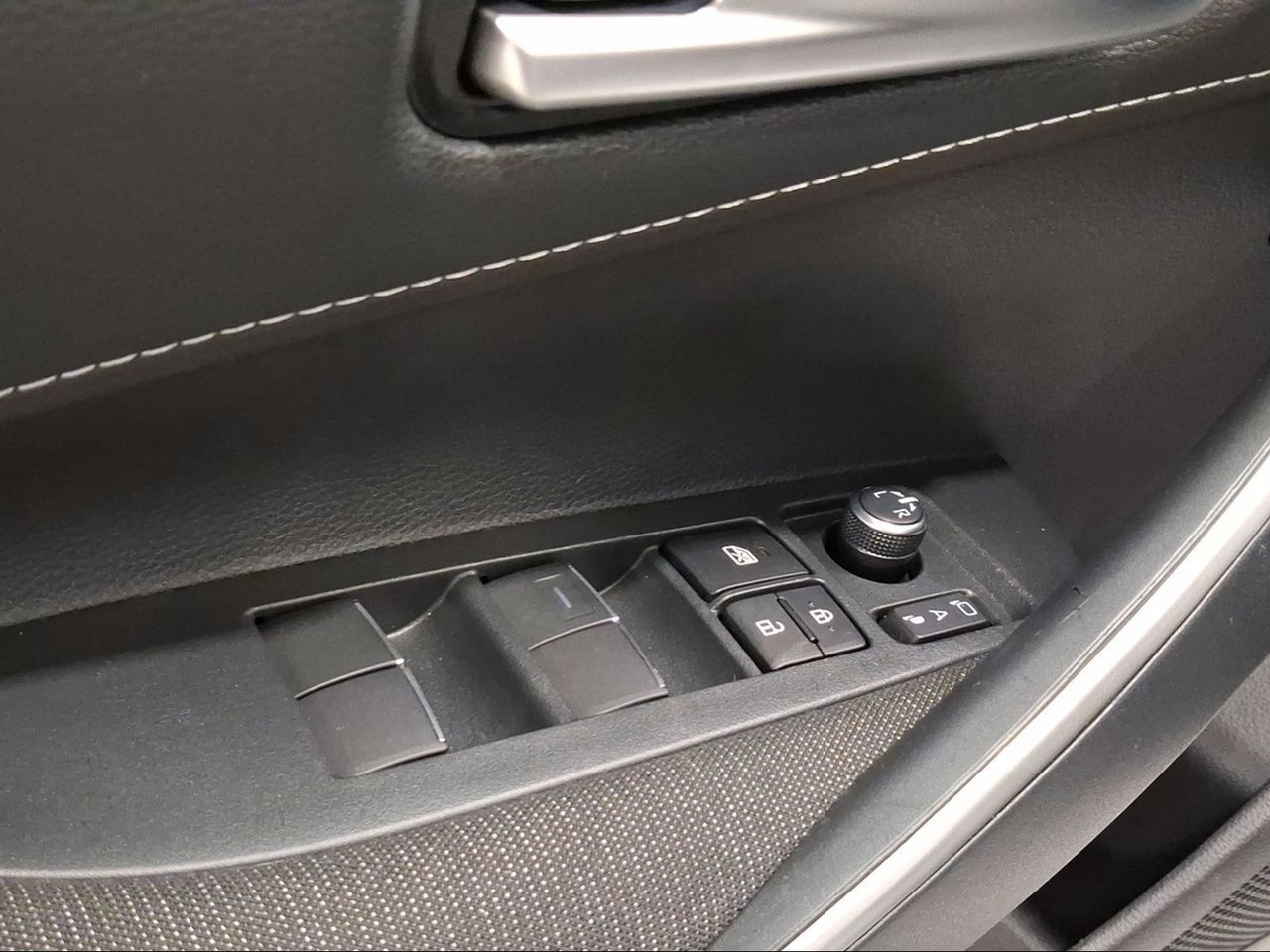 Toyota Corolla 140H Active Plus Touring Sport  - Foto 21