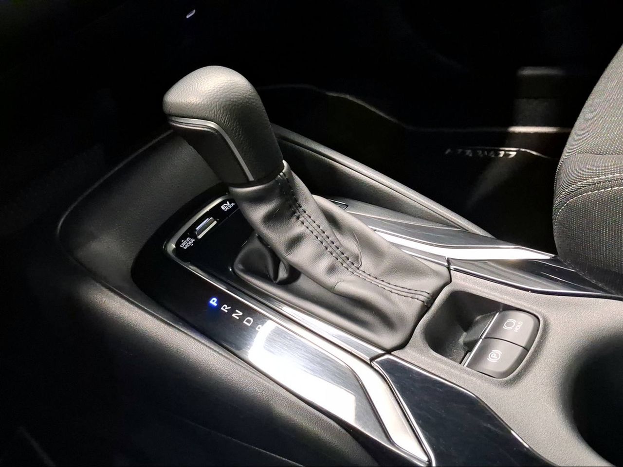 Toyota Corolla 140H Active Plus Touring Sport  - Foto 25