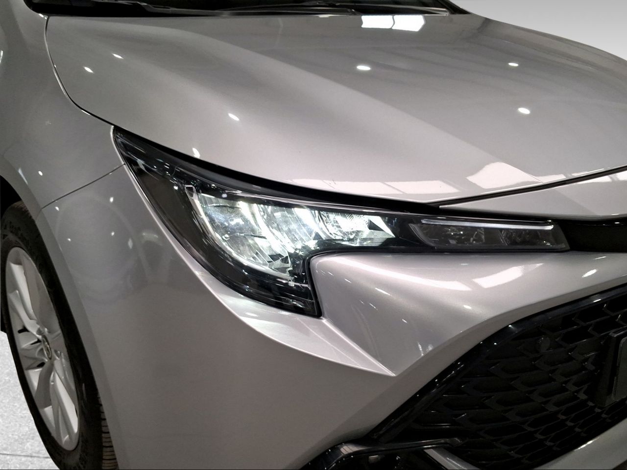 Toyota Corolla 140H Active Plus Touring Sport  - Foto 24