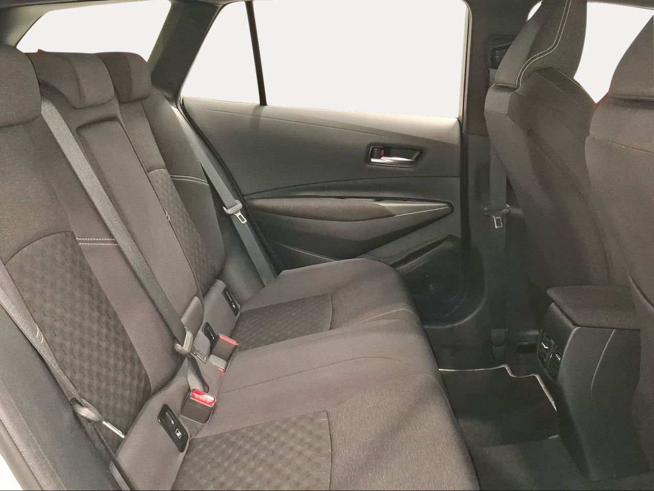 Toyota Corolla 140H Active Plus Touring Sport  - Foto 8