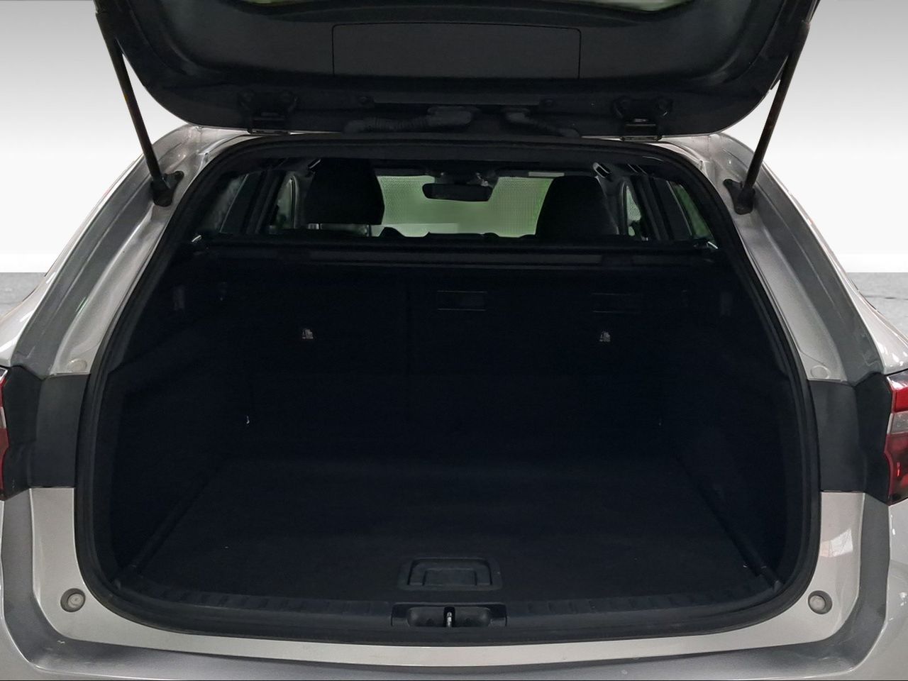 Toyota Corolla 140H Active Plus Touring Sport  - Foto 11