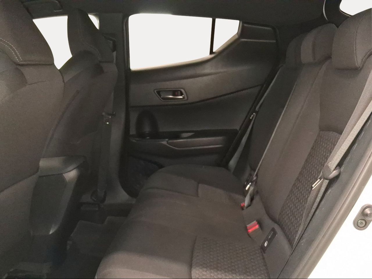 Toyota C-HR 1.8 125H Advance  - Foto 12